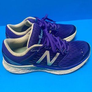 RARE Frost Foam New Balances Women's Size 9